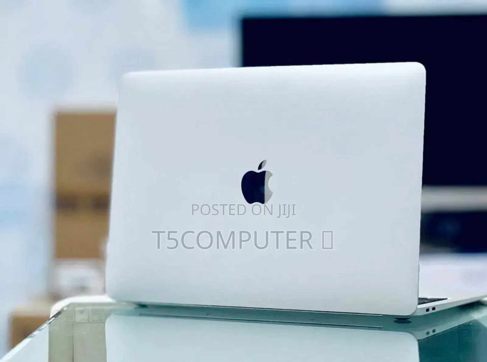 New Laptop Apple MacBook Pro M1 8GB Apple M1 SSD 256GB