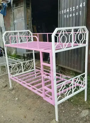 Photo - የልጆች ተደራራቢ አልጋ