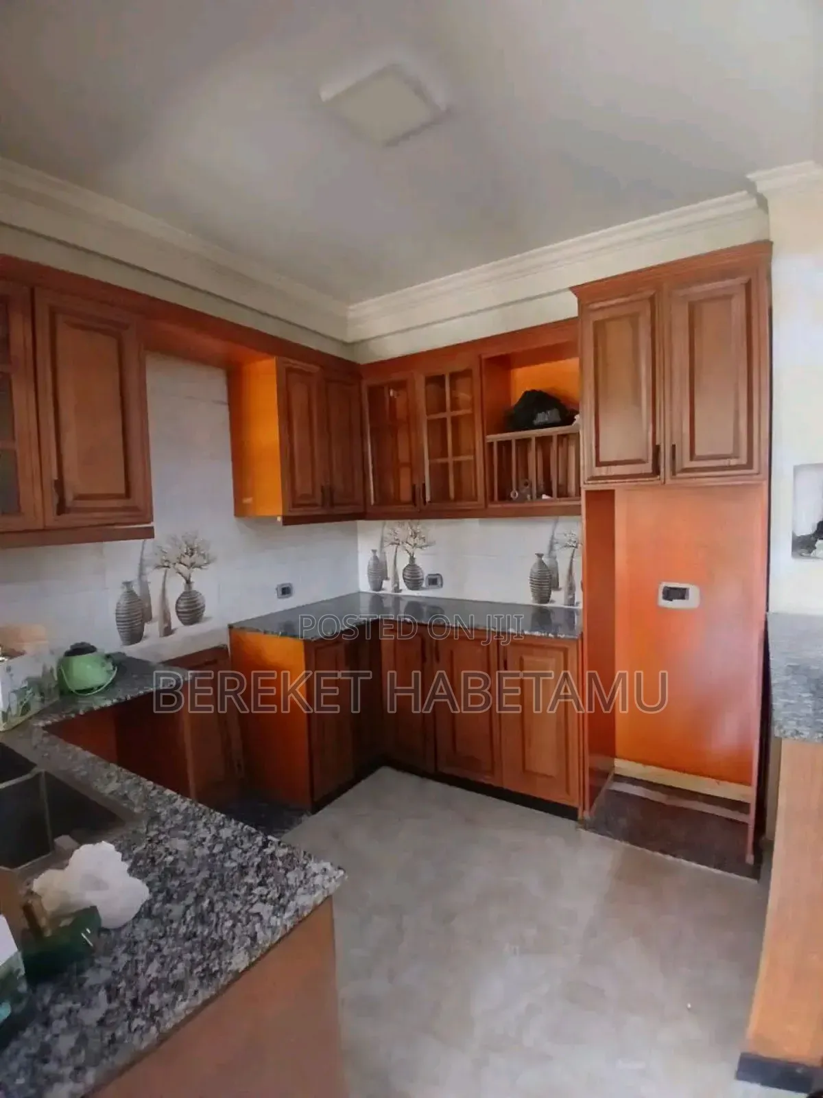 Furnished 6bdrm House in ሃይሌ ጋርመንት, Nifas Silk-Lafto for sale