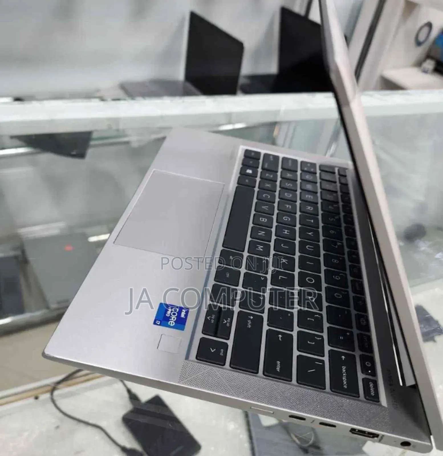 New Laptop HP EliteBook 840 G8 16GB Intel Core I7 SSD 512GB