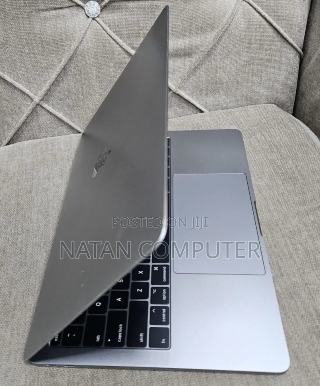 New Laptop Apple MacBook Pro 2017 16GB Intel Core I5 SSD 256GB