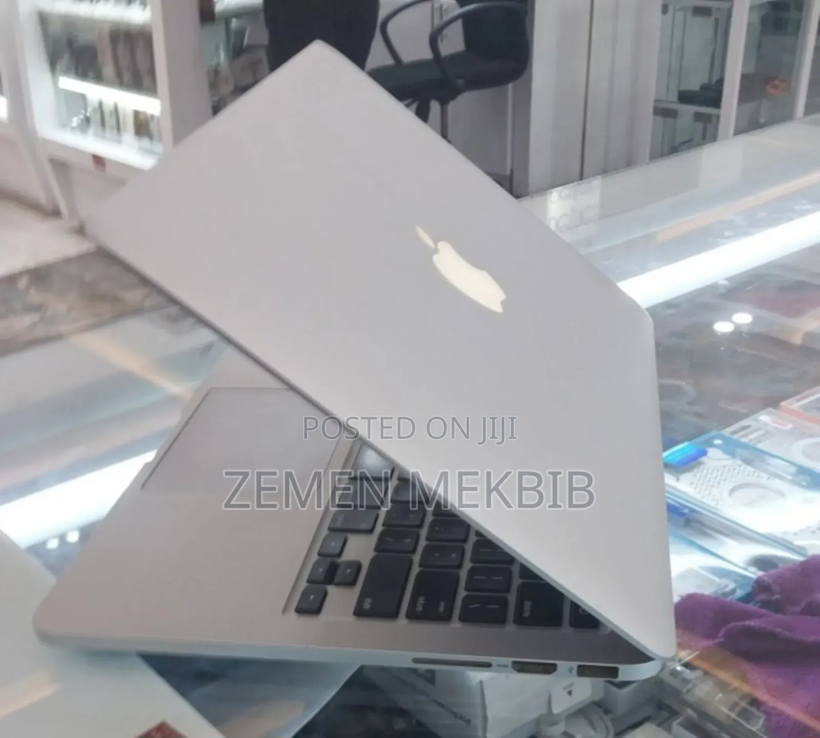 New Laptop Apple MacBook Pro 2015 16GB Intel Core I5 SSD 512GB