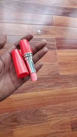 Photo - Lipstick Vibrator Fo Women