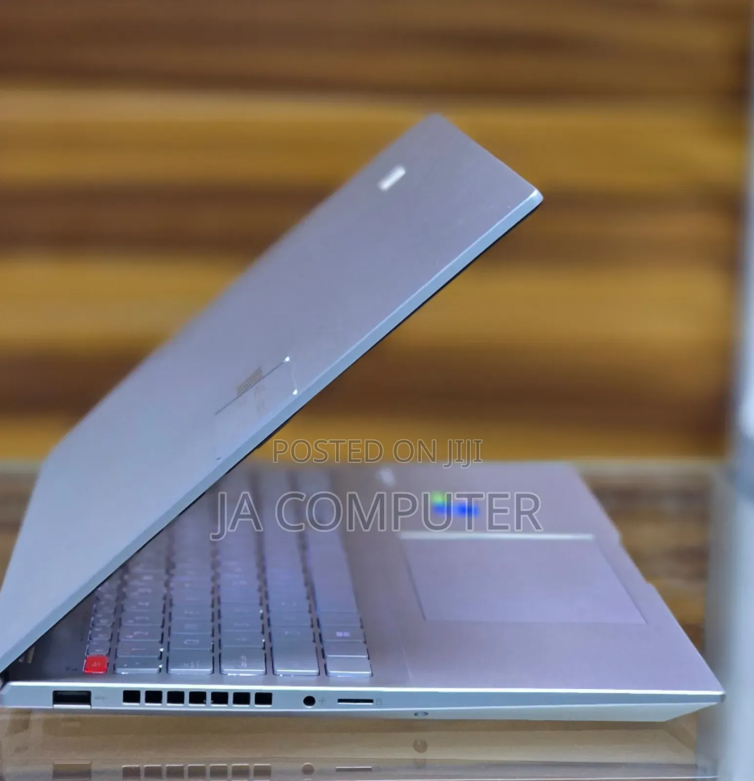 New Laptop Asus VivoBook 15 X505BA 16GB Intel Core I7 SSD 1T