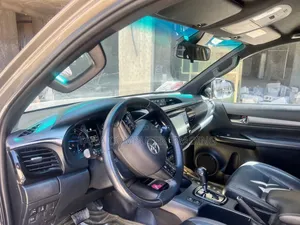 Toyota Hilux 2021 Gray