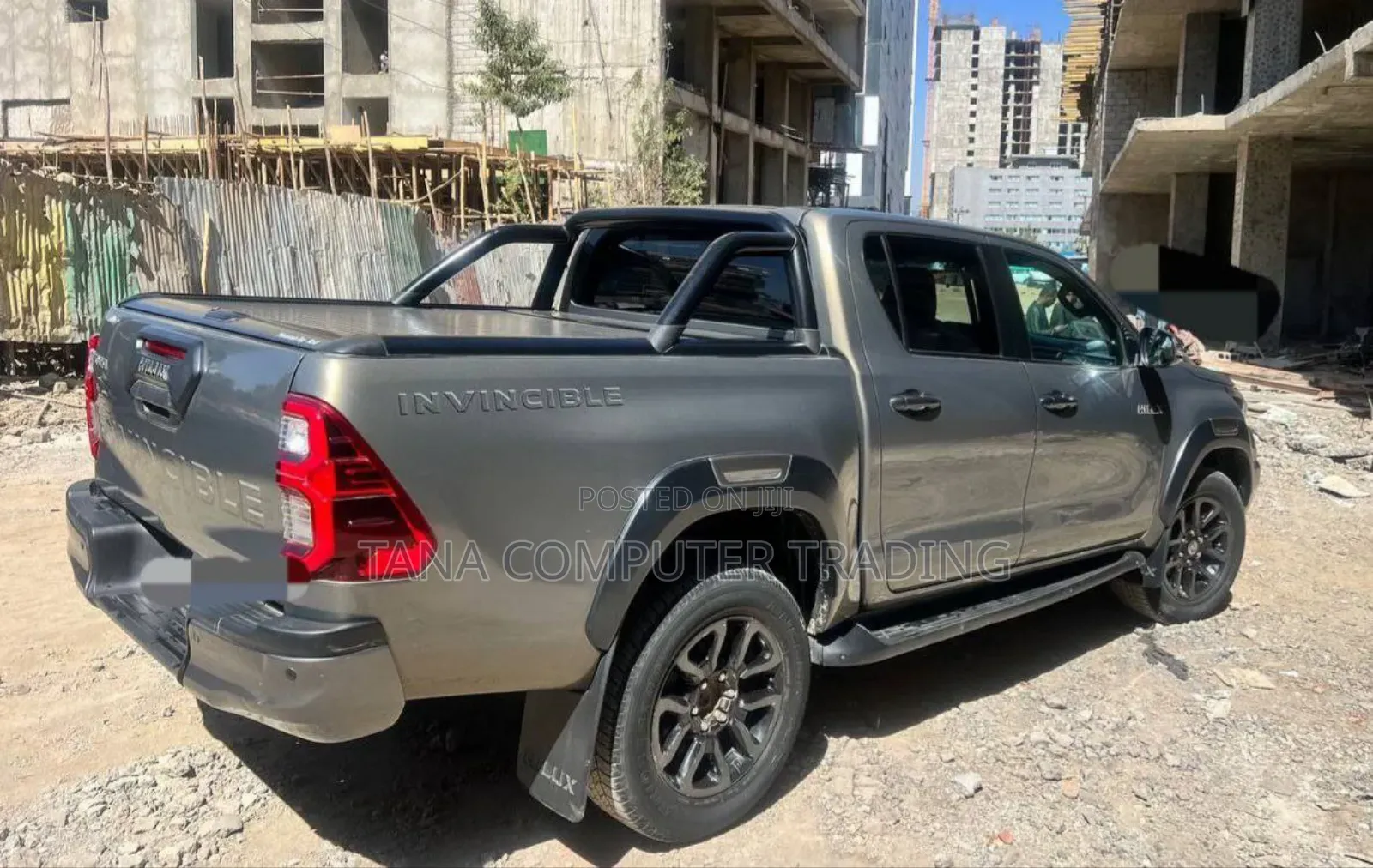 Toyota Hilux 2021 Gray