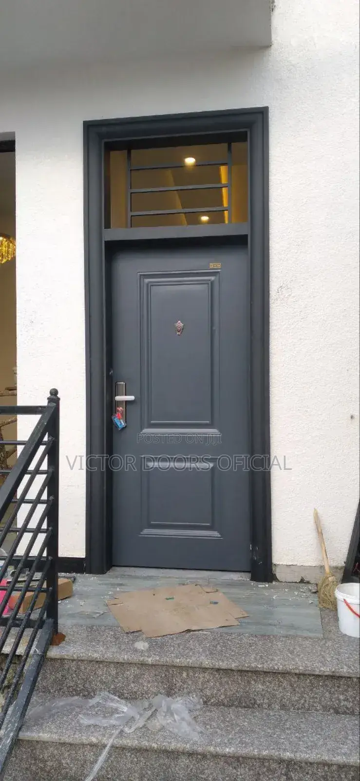 Victor Door