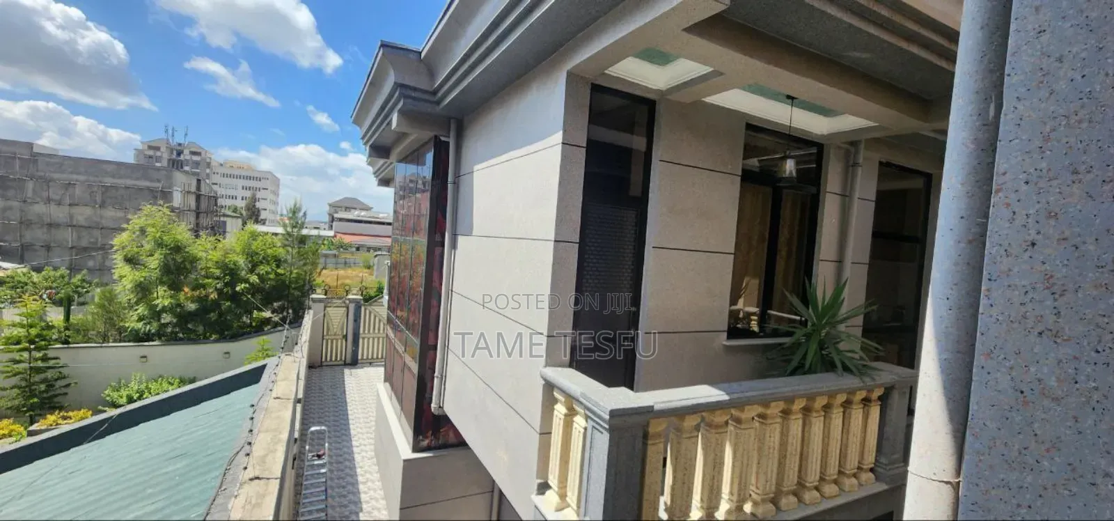 Furnished 6bdrm House in Hayat, Bole for sale