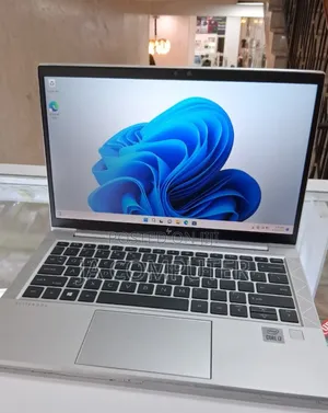 New Laptop HP EliteBook 830 G8 16GB Intel Core I7 SSD 512GB