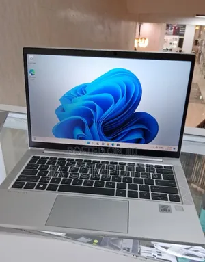 New Laptop HP EliteBook 830 G8 16GB Intel Core I7 SSD 512GB