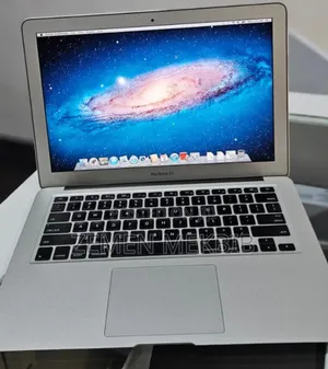 New Laptop Apple MacBook Air 2011 4GB Intel Core I5 SSD 128GB