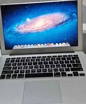 New Laptop Apple MacBook 4GB Intel Core I5 SSD 128GB