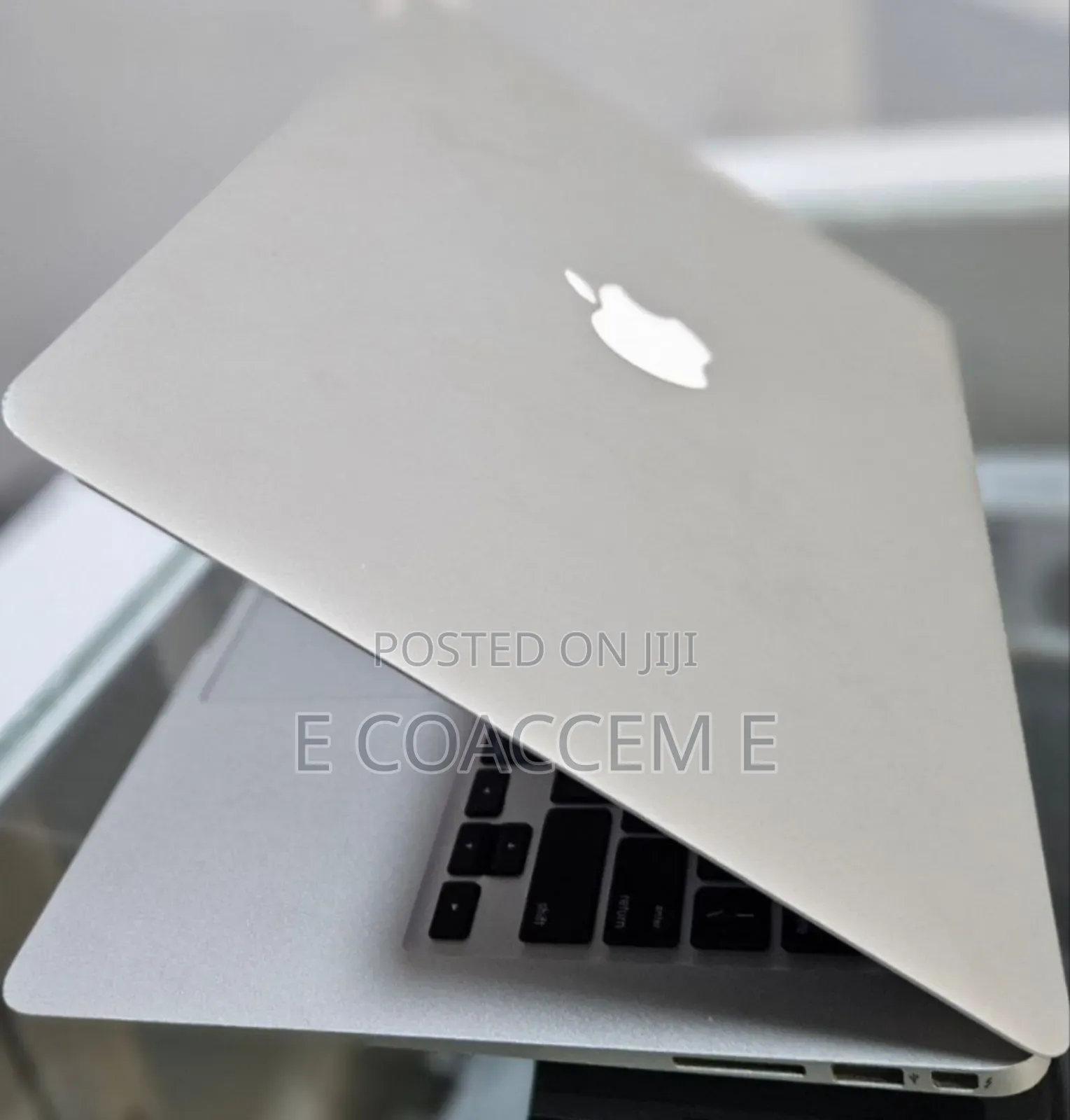 New Laptop Apple MacBook 4GB Intel Core I5 SSD 128GB