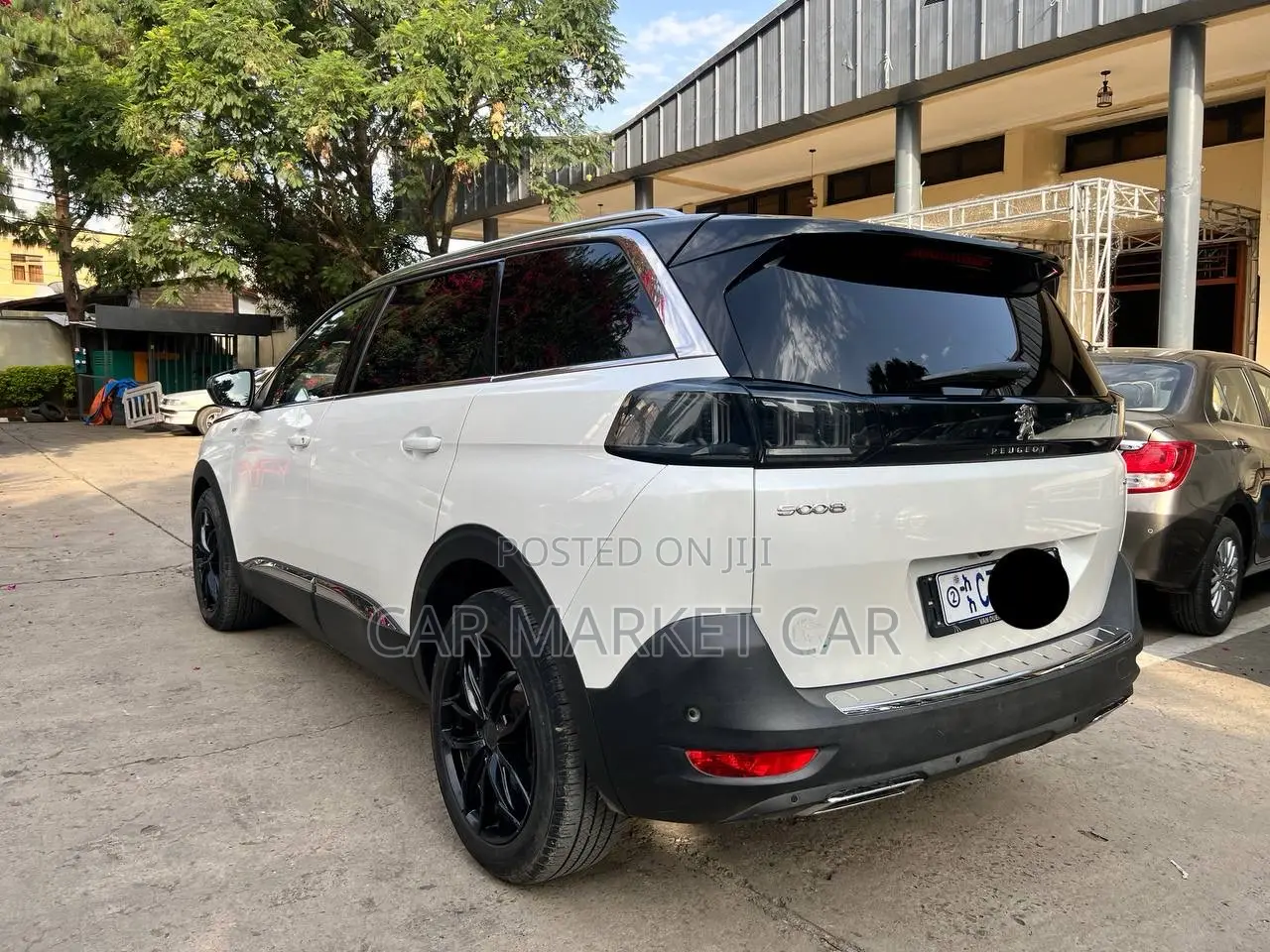 Peugeot 5008 2022 White