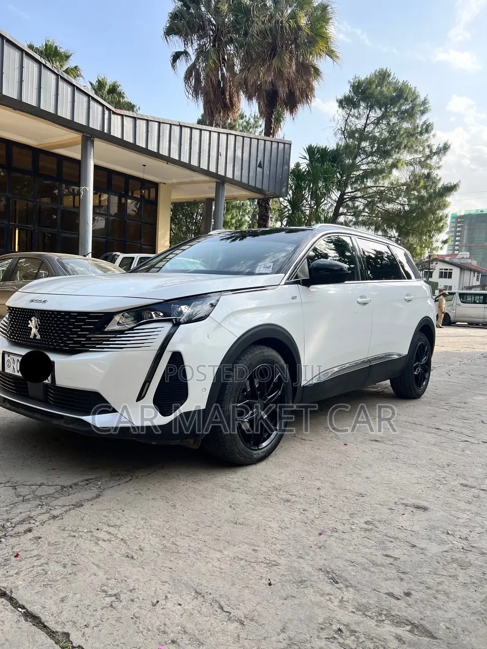 Peugeot 5008 2022 White