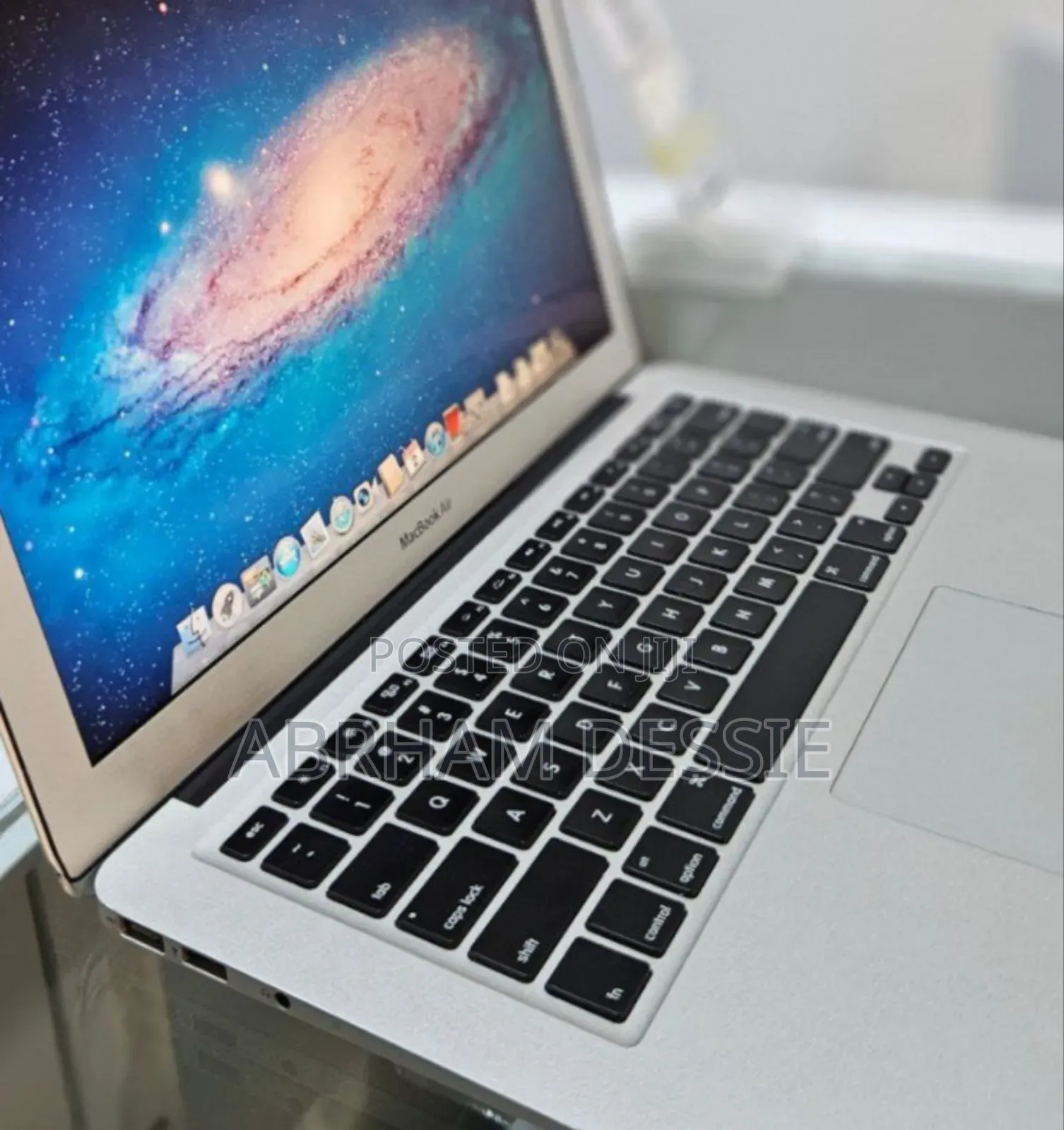 New Laptop Apple MacBook Pro 2011 4GB Intel Core I5 SSD 128GB