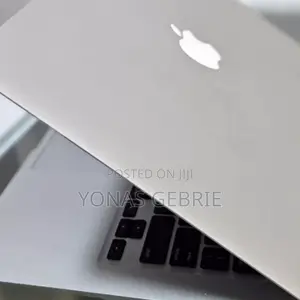 Photo - New Laptop Apple MacBook Air 2011 4GB Intel Core I5 SSD 128GB