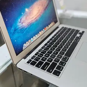 New Laptop Apple MacBook Air 2011 4GB Intel Core I5 SSD 128GB