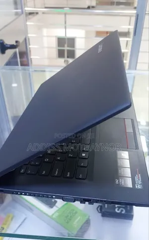 New Laptop Lenovo ThinkPad Yoga 8GB Intel Core I7 SSD 256GB