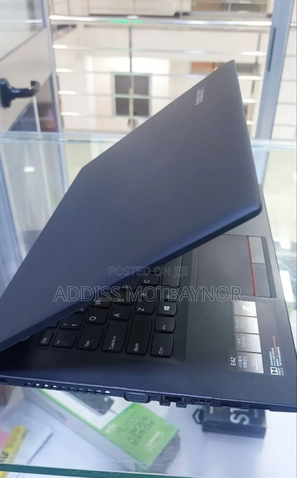 New Laptop Lenovo ThinkPad Yoga 8GB Intel Core I7 SSD 256GB