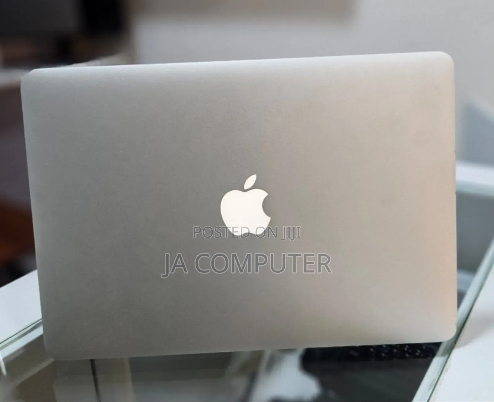 New Laptop Apple MacBook Air 2011 4GB Intel Core I5 SSD 128GB