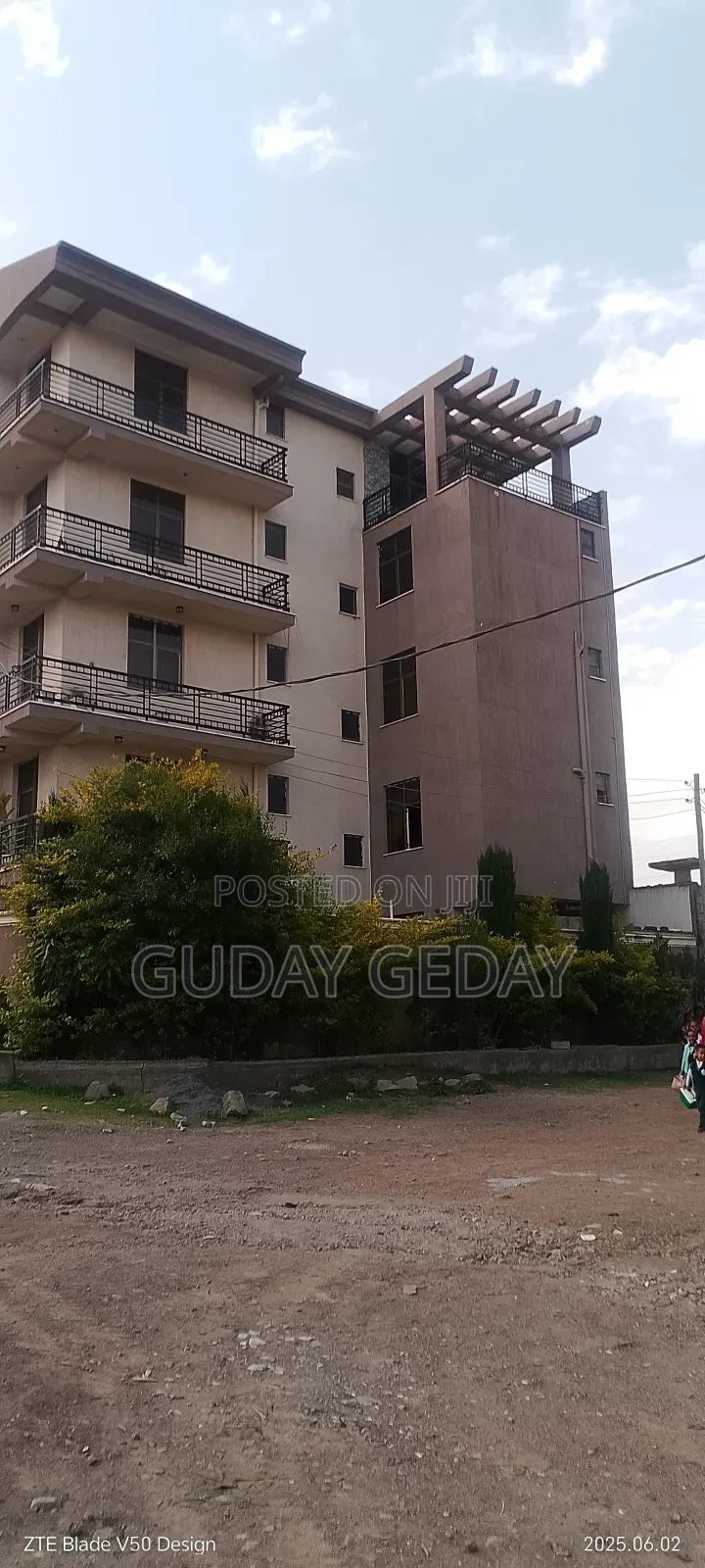 250 ካሬ G+4 ህንፃ ባንክ ብድር የተመቻቸ