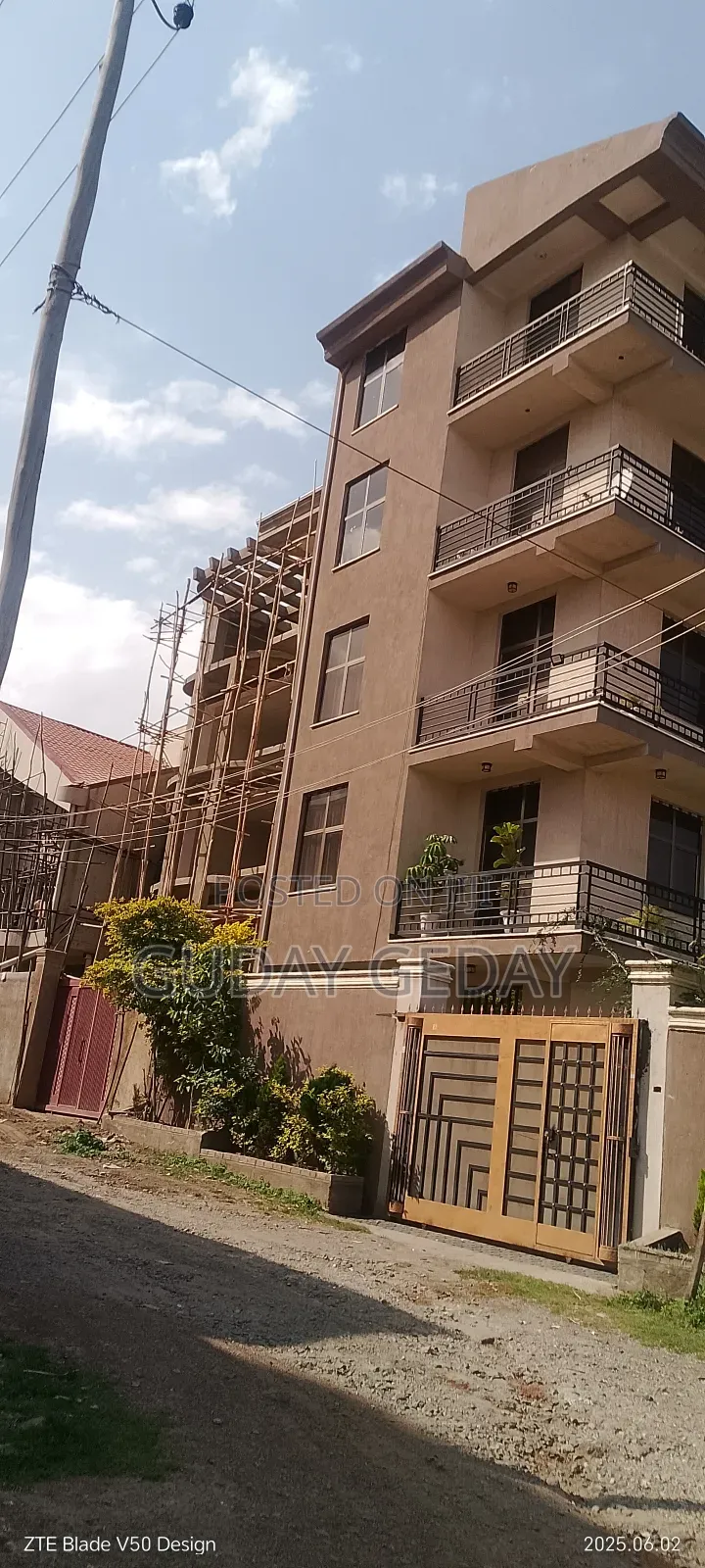 250 ካሬ G+4 ህንፃ ባንክ ብድር የተመቻቸ