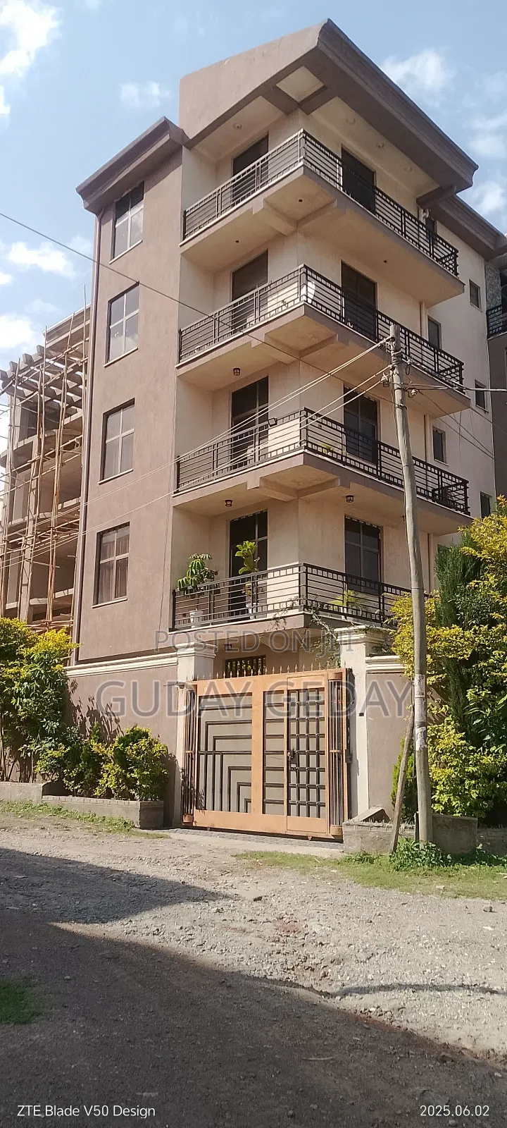 250 ካሬ G+4 ህንፃ ባንክ ብድር የተመቻቸ