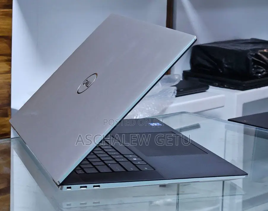 New Laptop Dell XPS 15 16GB Intel Core I7 SSD 1T