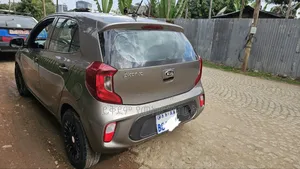 Kia Picanto 2018 Gray