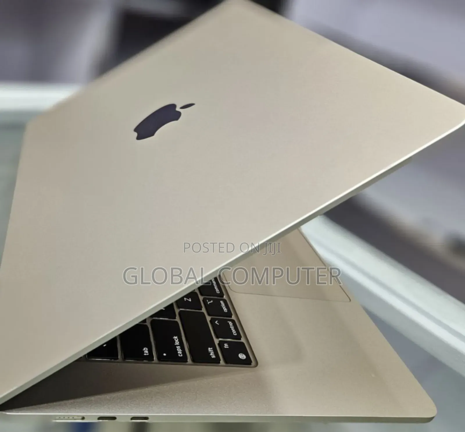 New Laptop Apple MacBook Air 2024 M3 15-Inch 8GB Apple M3 SSD 256GB