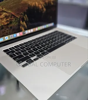 New Laptop Apple MacBook Air 2024 M3 15-Inch 8GB Apple M3 SSD 256GB