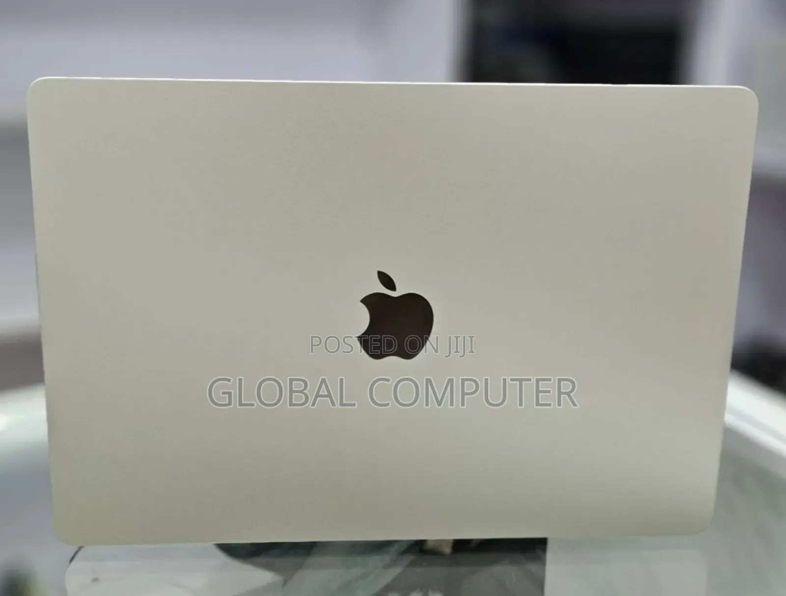 New Laptop Apple MacBook Air 2024 M3 15-Inch 8GB Apple M3 SSD 256GB