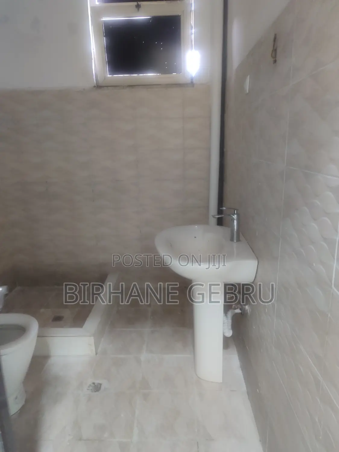 Luxury Aoartiment Rent for Office