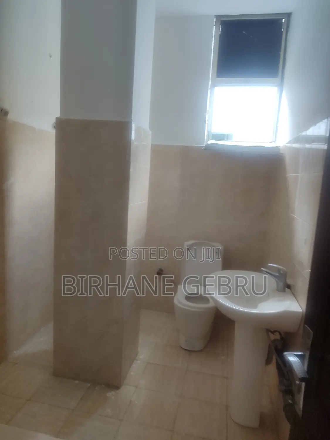 Luxury Aoartiment Rent for Office