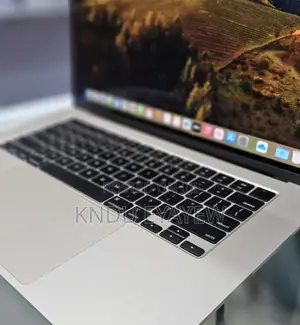 New Laptop Apple MacBook Air 8GB Intel Core M3 SSD 256GB