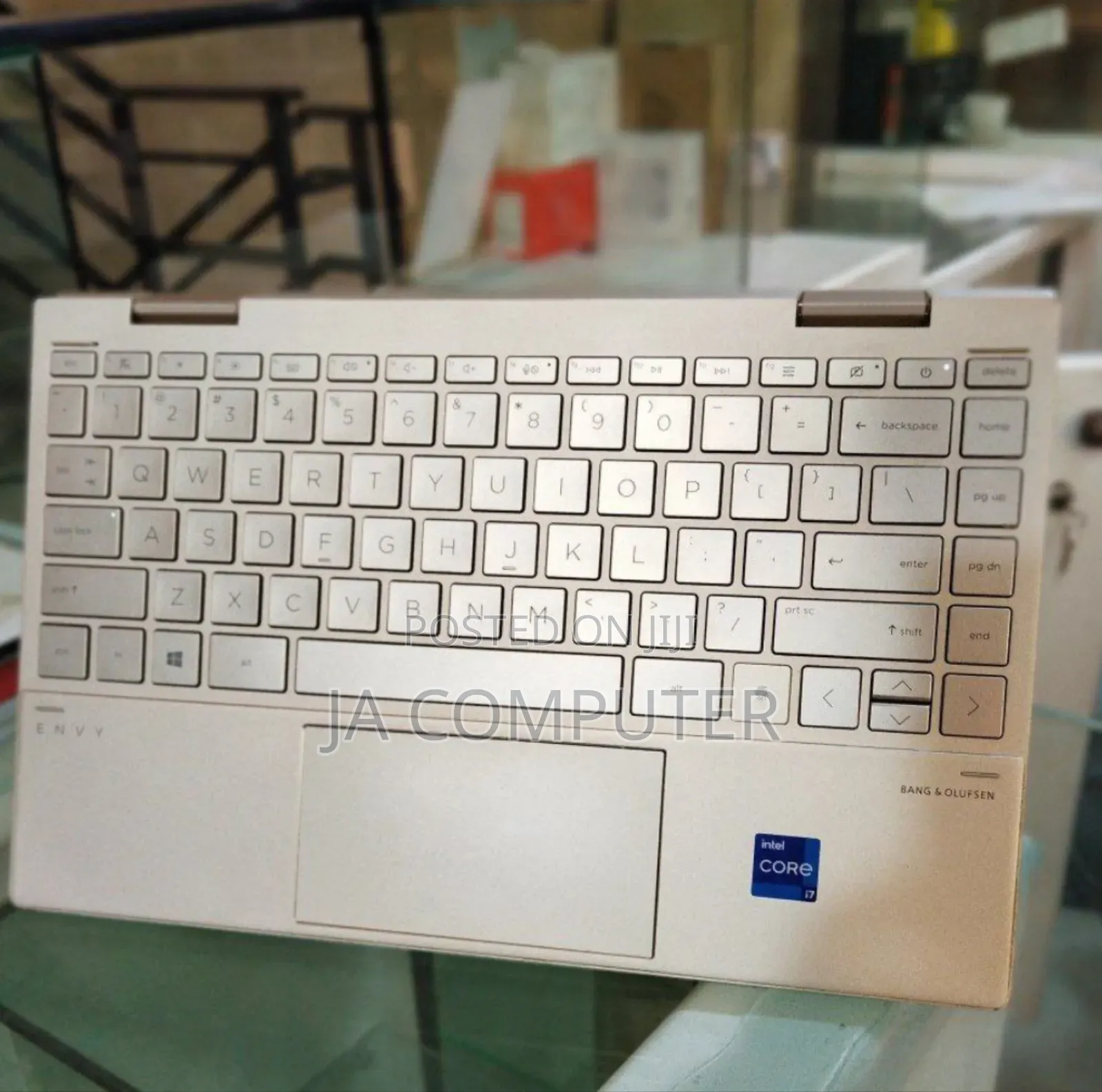 New Laptop HP Envy X360 8GB Intel Core I7 SSD 1T