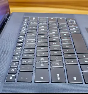 New Laptop Dell XPS 15 16GB Intel Core I7 SSD 512GB