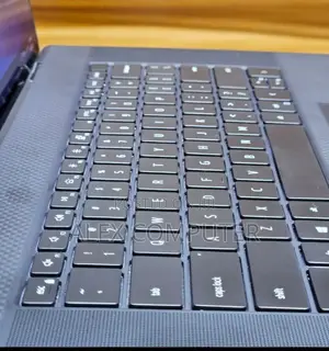New Laptop Dell XPS 15 16GB Intel Core I7 SSD 512GB