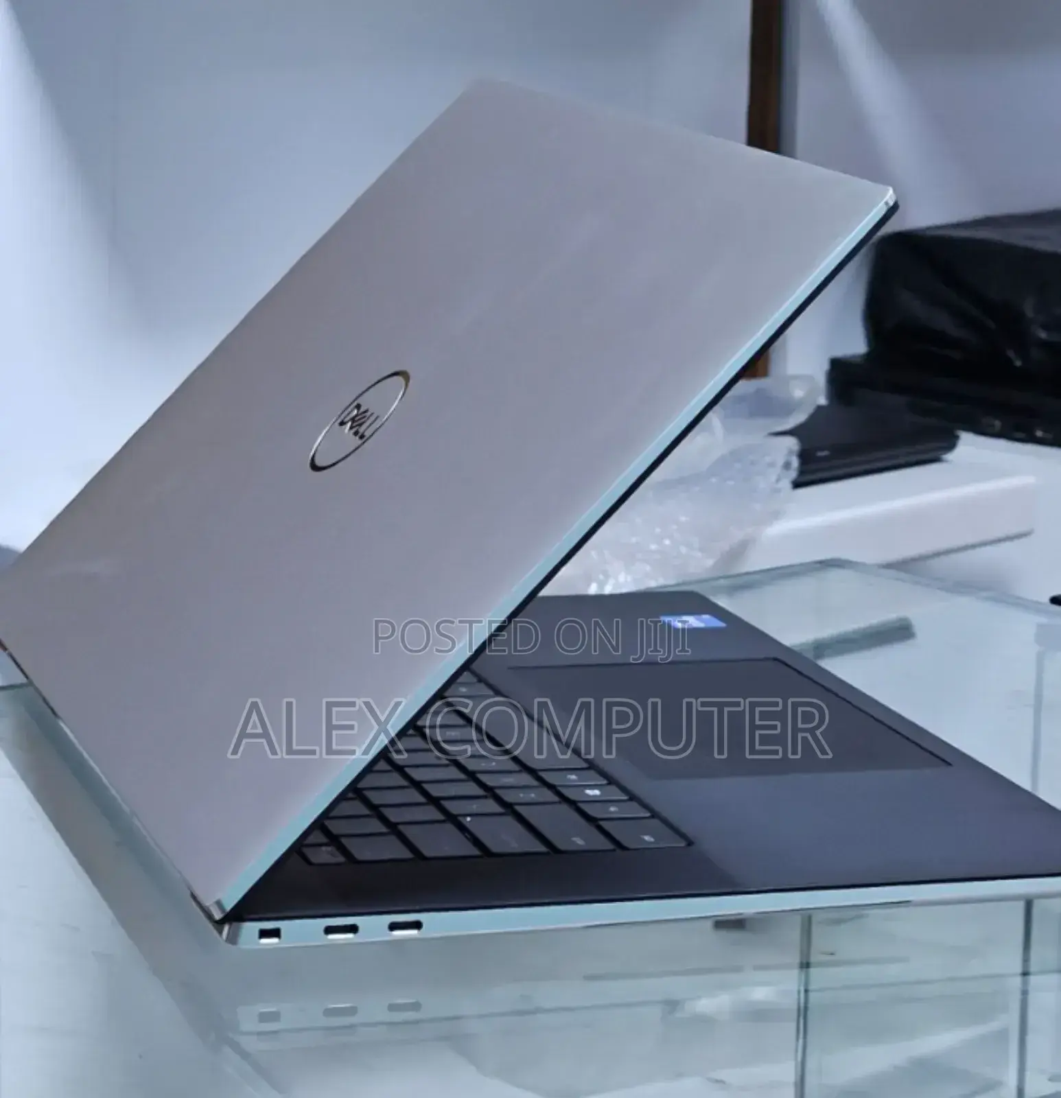 New Laptop Dell XPS 15 16GB Intel Core I7 SSD 512GB