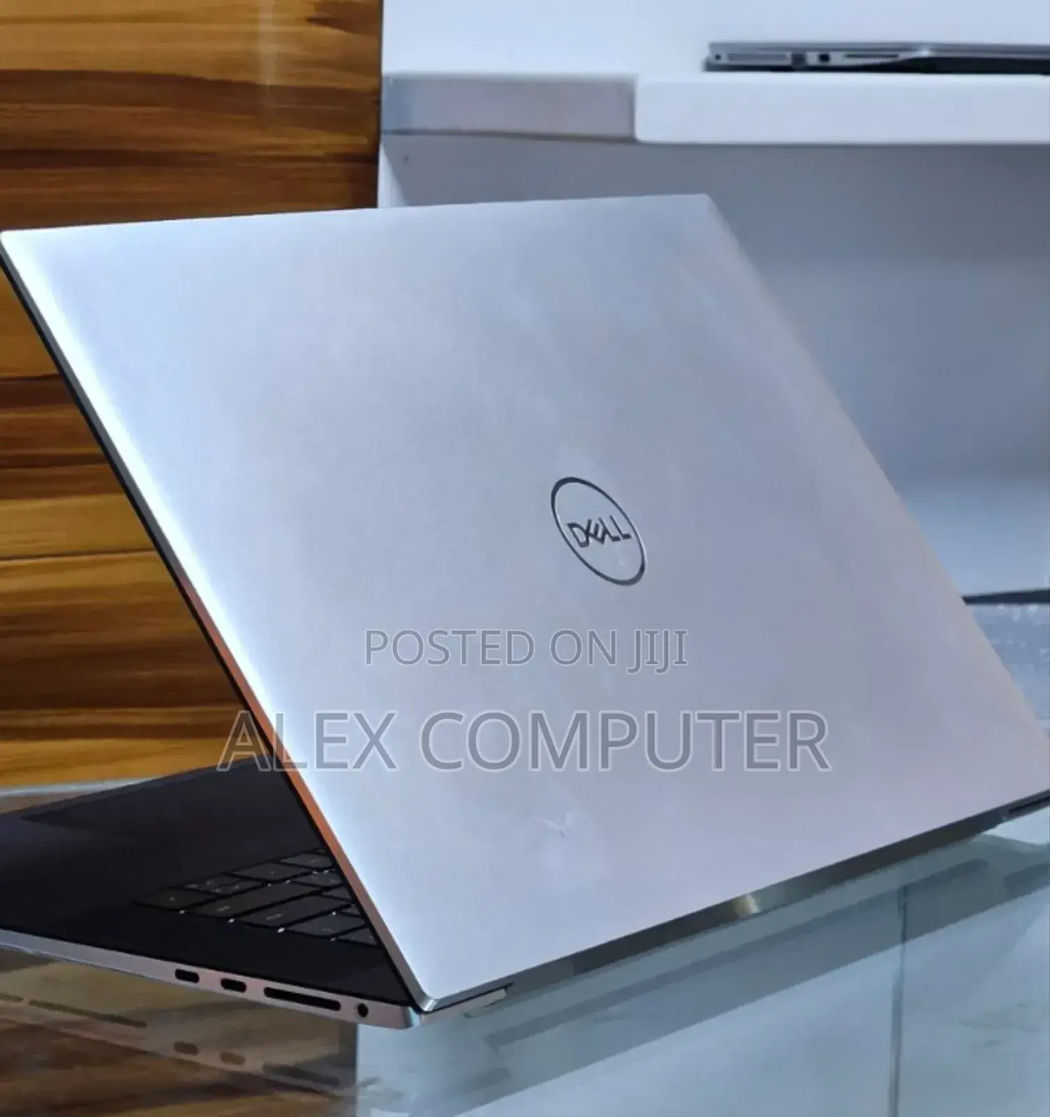 New Laptop Dell XPS 15 16GB Intel Core I7 SSD 512GB