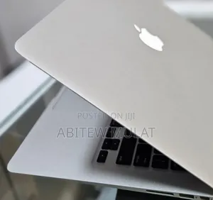 New Laptop Apple MacBook Air 2011 4GB Intel Core I5 SSD 128GB