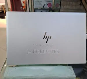 New Laptop HP EliteBook 830 G8 16GB Intel Core I5 SSD 512GB