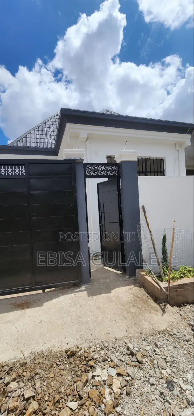 Furnished 3bdrm Farm House in Oromia-Finfinne for sale