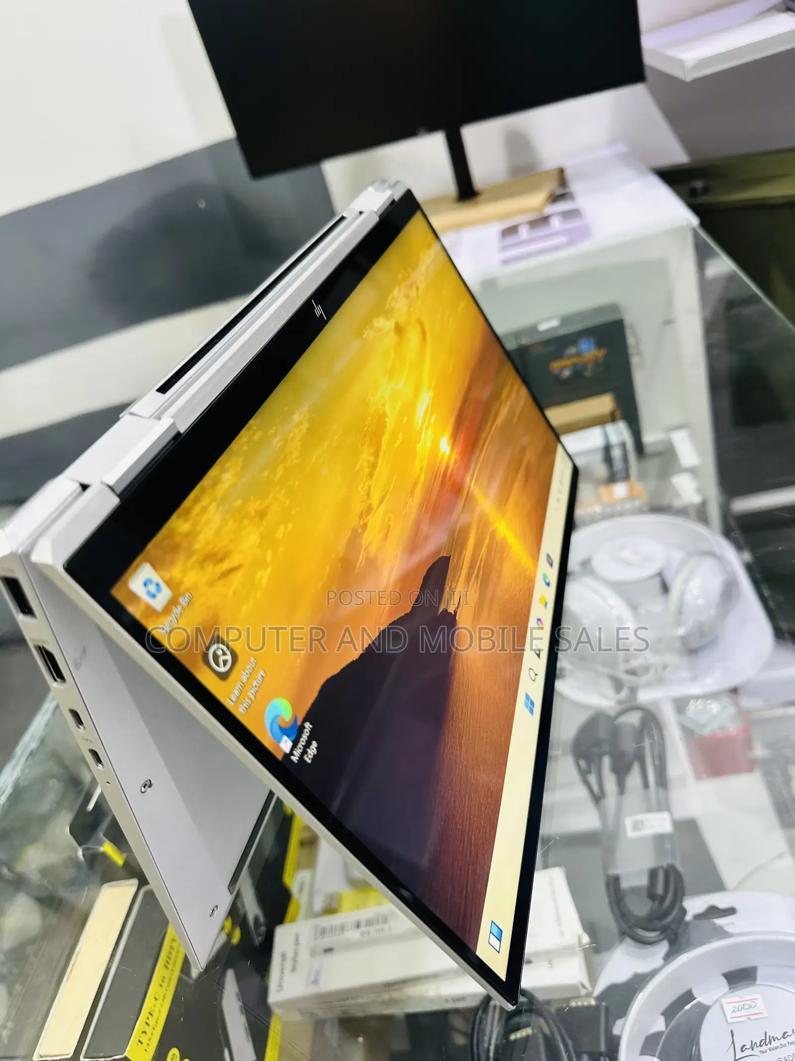 New Laptop HP EliteBook X360 1040 G7 16GB Intel Core I7 SSD 512GB