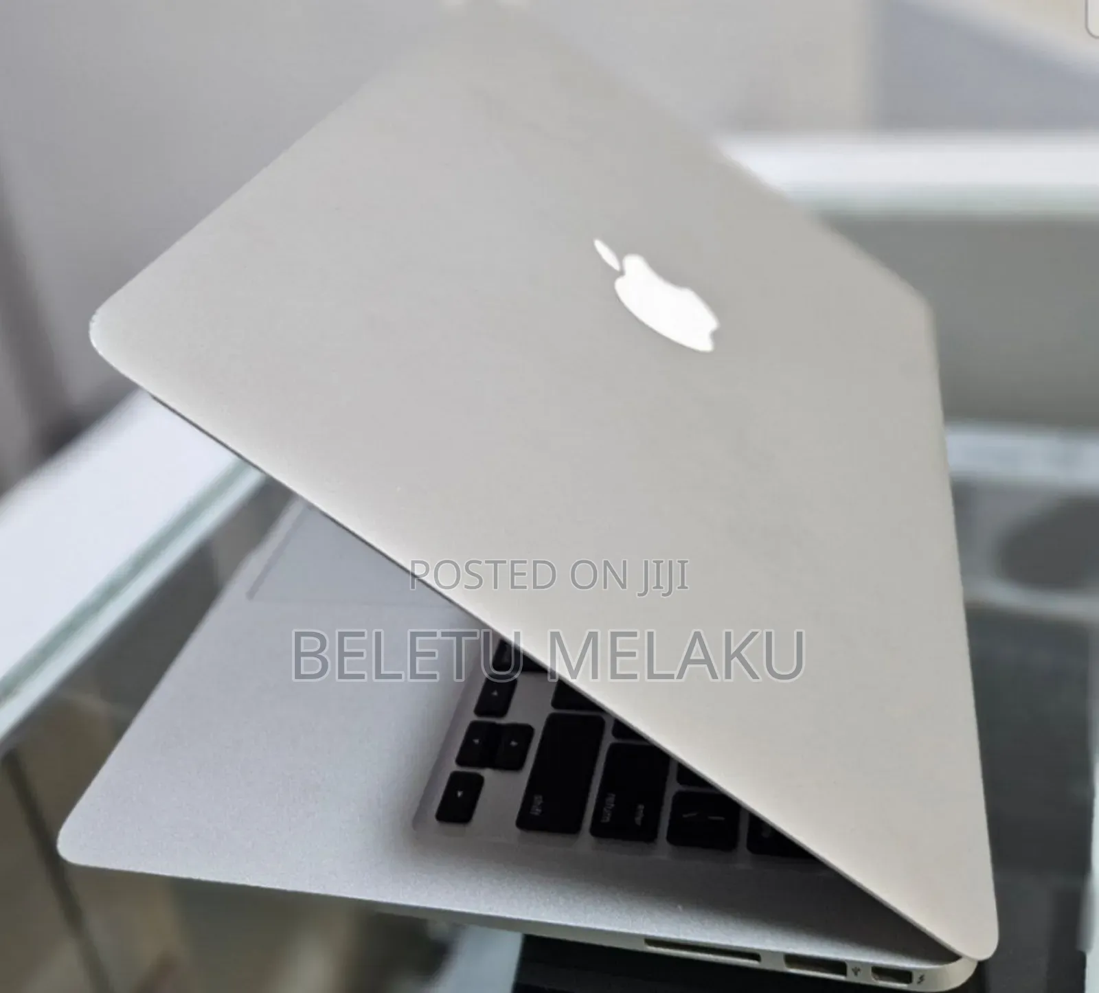 New Laptop Apple MacBook Air 2011 4GB Intel Core I5 SSD 128GB