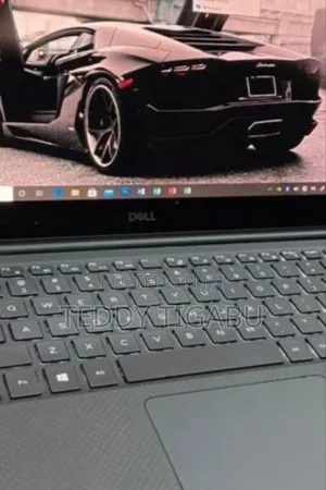 Photo - New Laptop Dell XPS 15 16GB Intel Core I7 SSD 512GB