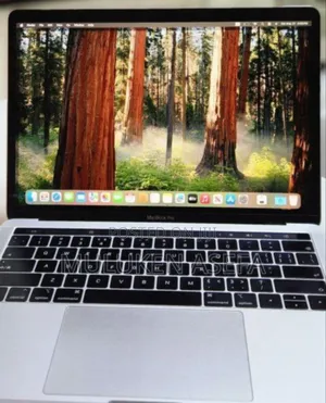 Photo - New Laptop Apple MacBook Pro 2019 8GB Intel Core I5 SSD 256GB