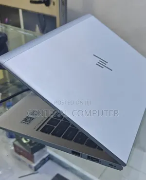 New Laptop HP EliteBook 860 G10 16GB Intel Core I5 SSD 512GB