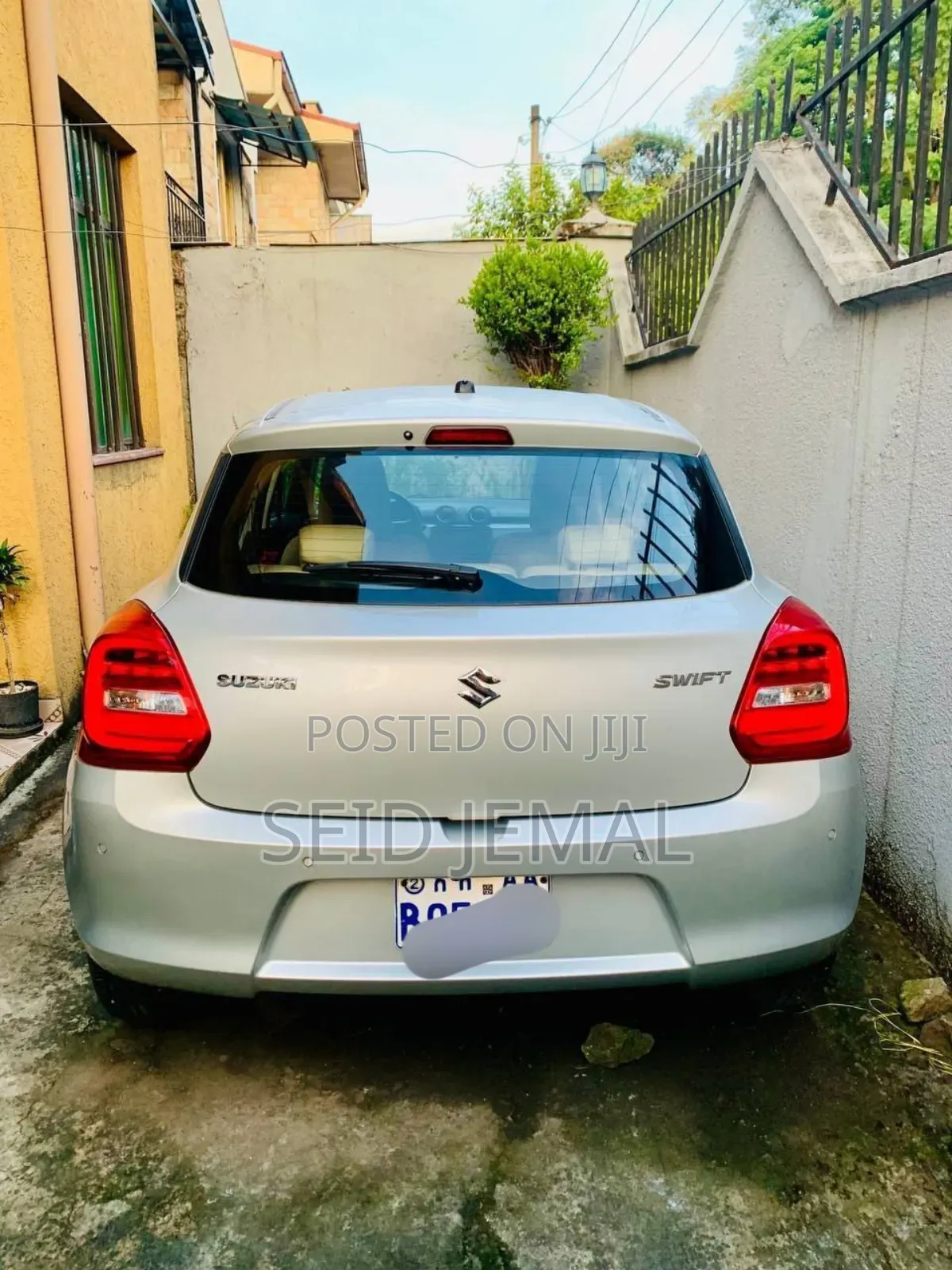 Suzuki Swift 2021 Silver